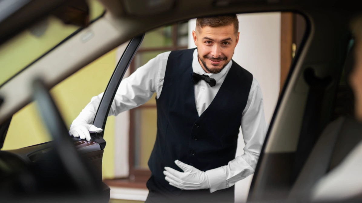 Read more about the article Hire Car in Boston: Your Ultimate Guide to Luxury and Convenience