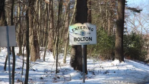 Read more about the article Professional Bolton Car Service MA – Chauffeurs & Luxury Rides