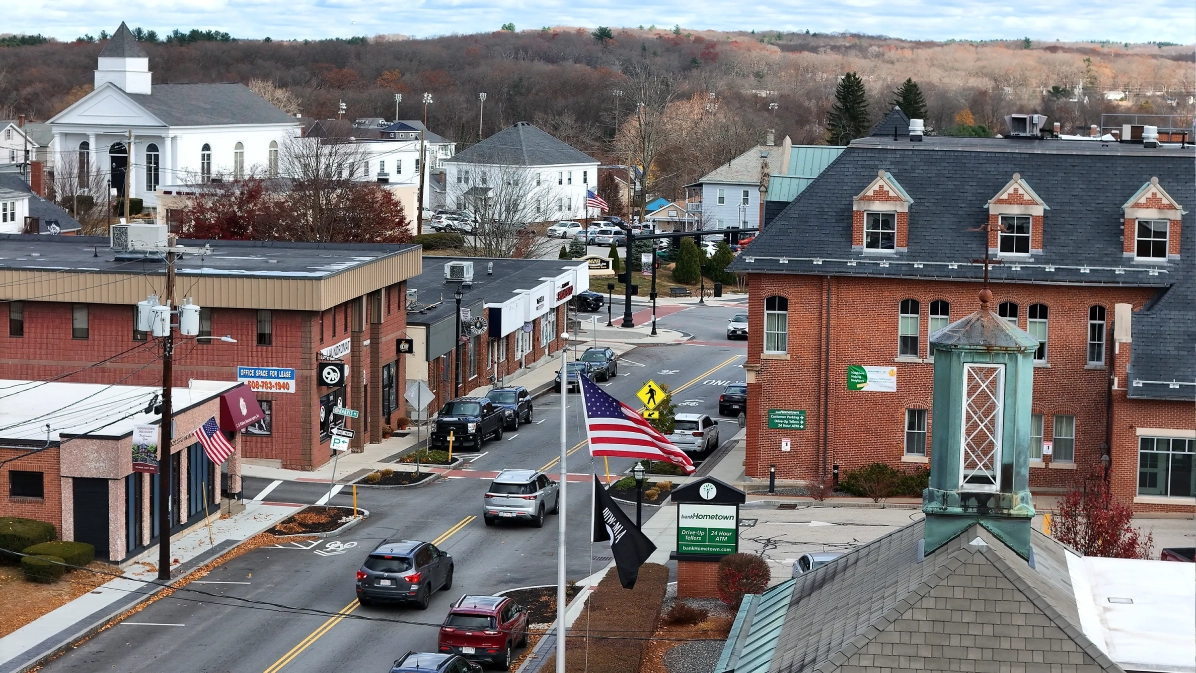You are currently viewing Luxury Logan Airport to Millbury MA Transfers